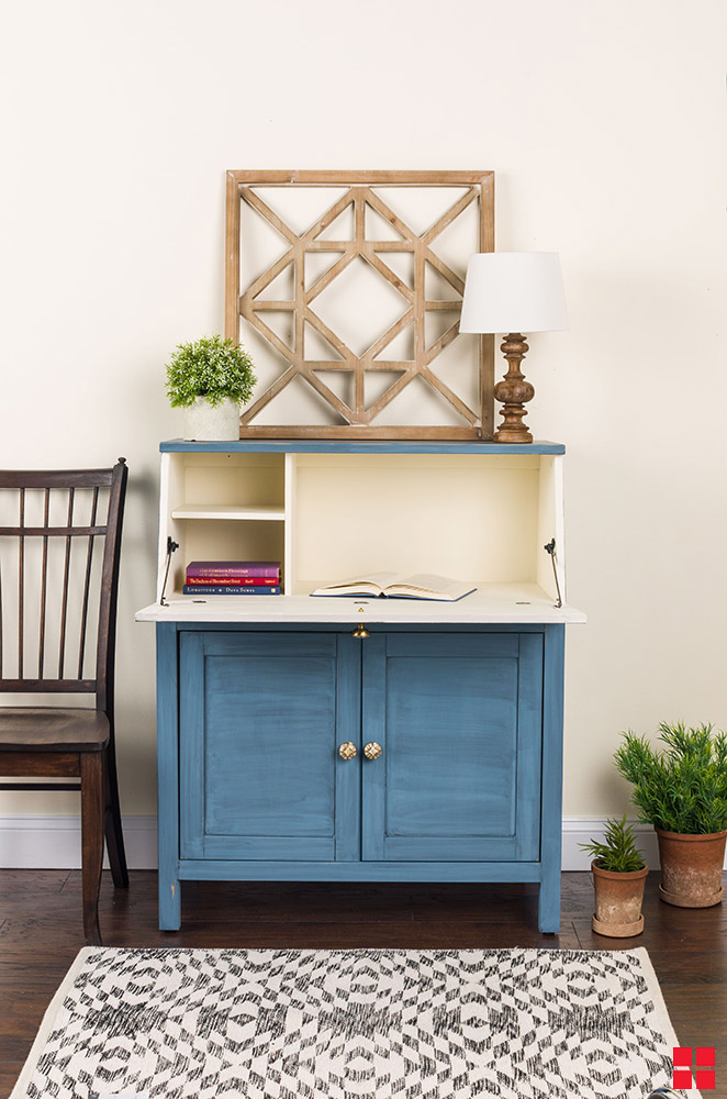 Glazed writing desk